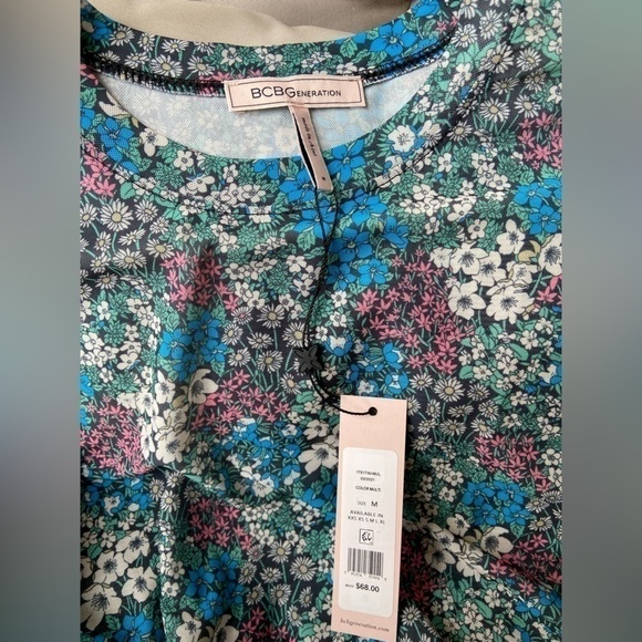 BCBGENERATION women's printed mesh round neck t-Shirt - Picture 5 of 6